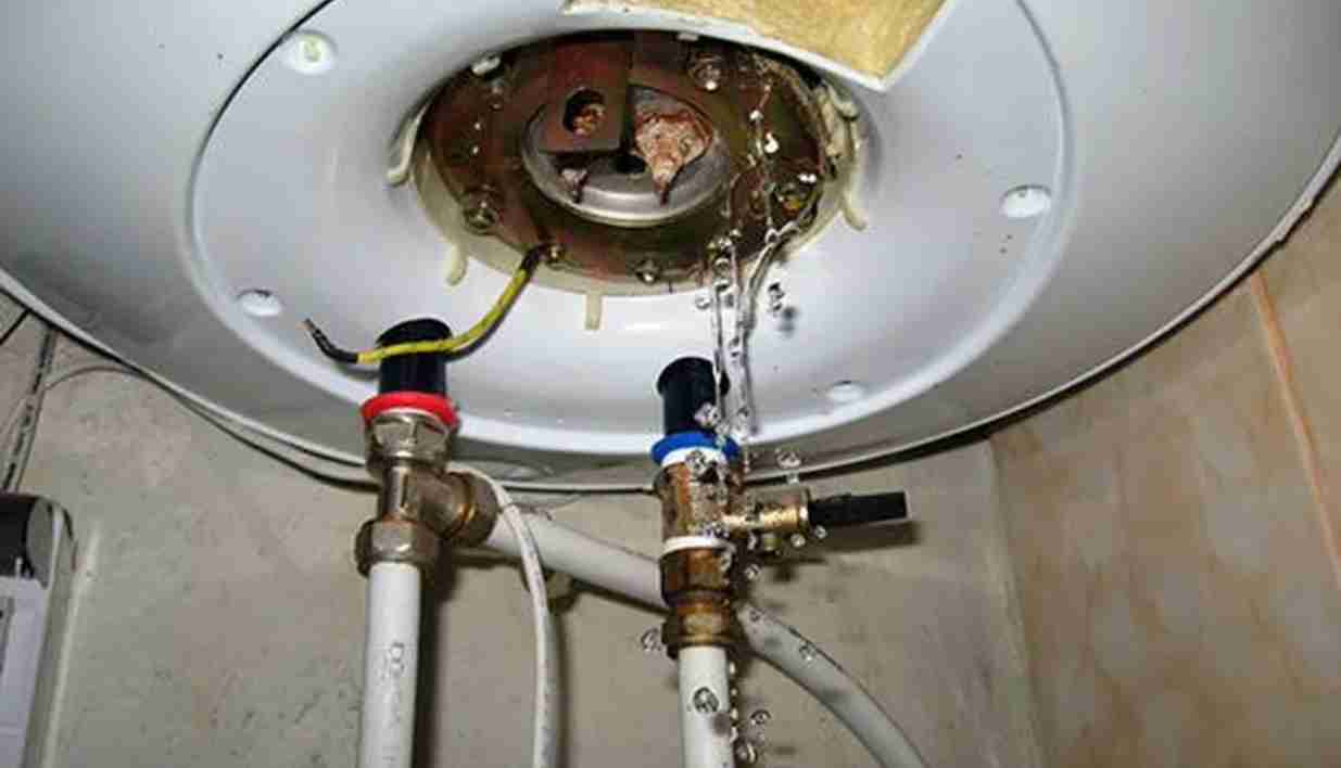 Не сливает воду стиральная машина