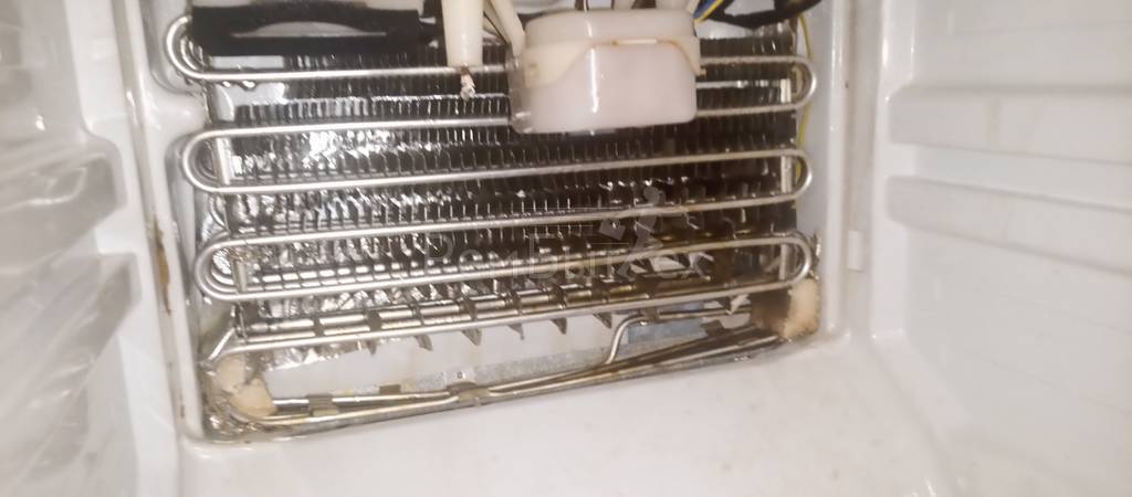 течет вода стиральная машина