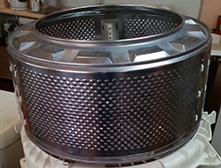 <p>НЕ КРУТИТ БАРАБАН</p>